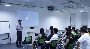 解決企業(yè)線上培訓需求